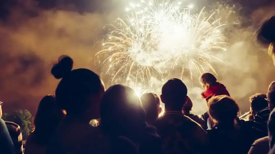 How do fireworks work?
